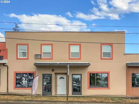 1 NE Main Street Winston OR 97496