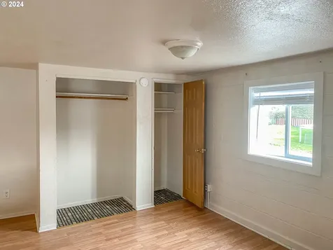 1 NE Main Street Winston OR 97496