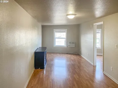 1 NE Main Street Winston OR 97496