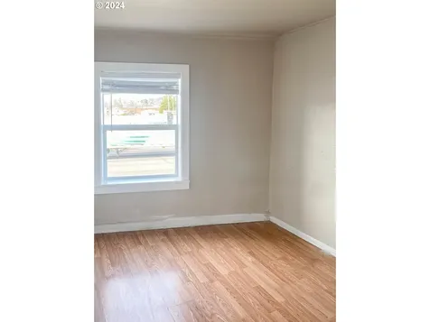 1 NE Main Street Winston OR 97496