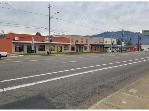 1 NE Main Street Winston OR 97496