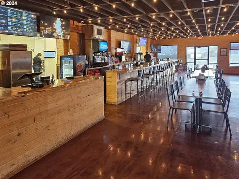 1 NE Main Street Winston OR 97496