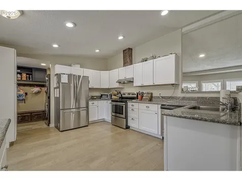 115 W 2nd Street Yamhill OR 97148