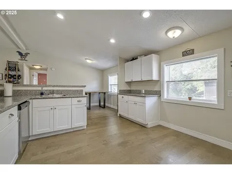 115 W 2nd Street Yamhill OR 97148