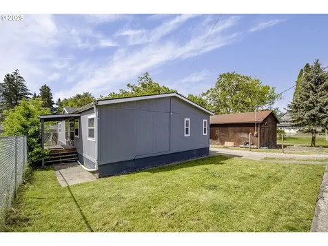 115 W 2nd Street Yamhill OR 97148