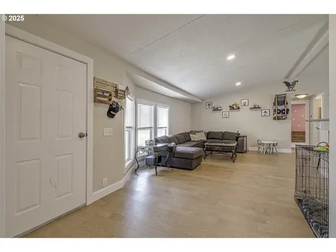 115 W 2nd Street Yamhill OR 97148