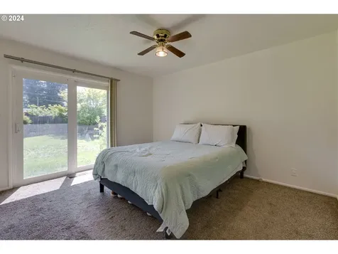 1844 Se 181st Avenue Portland OR 97233