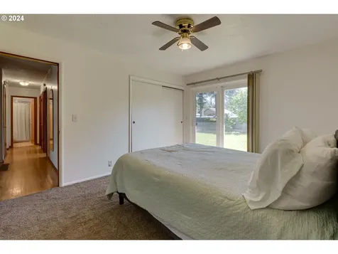 1844 Se 181st Avenue Portland OR 97233
