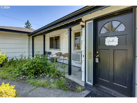1844 Se 181st Avenue Portland OR 97233