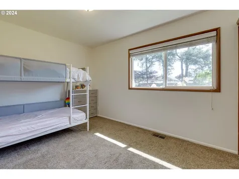 1844 Se 181st Avenue Portland OR 97233