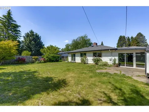 1844 Se 181st Avenue Portland OR 97233