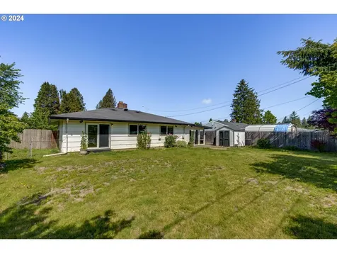 1844 Se 181st Avenue Portland OR 97233