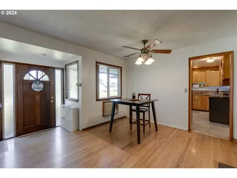 1844 Se 181st Avenue Portland OR 97233