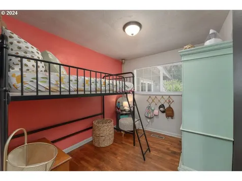 1063 Ne Knoll Avenue Roseburg OR 97470