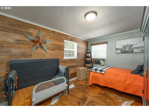 1063 Ne Knoll Avenue Roseburg OR 97470