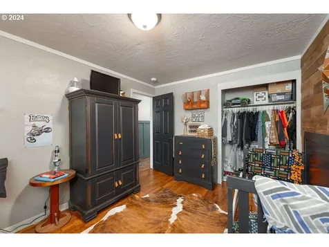 1063 Ne Knoll Avenue Roseburg OR 97470
