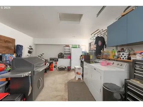 1063 Ne Knoll Avenue Roseburg OR 97470