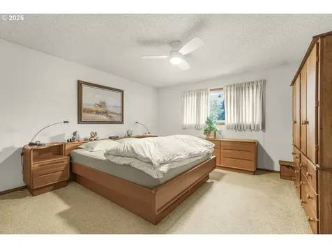 1230 Madrona Drive Oregon City OR 97045