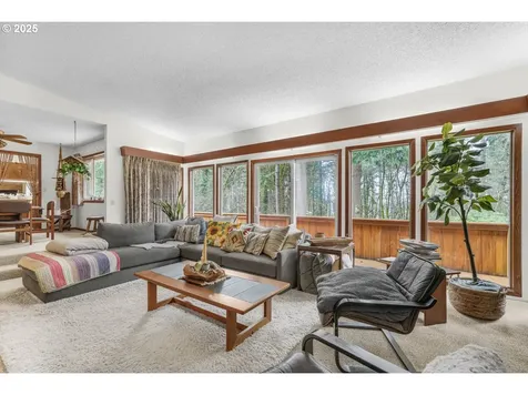 1230 Madrona Drive Oregon City OR 97045