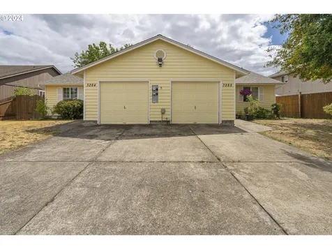 3282 Rockingham Court Ne Salem OR 97301
