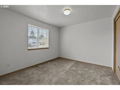 3282 Rockingham Court Ne Salem OR 97301