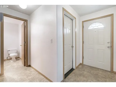 3282 Rockingham Court Ne Salem OR 97301