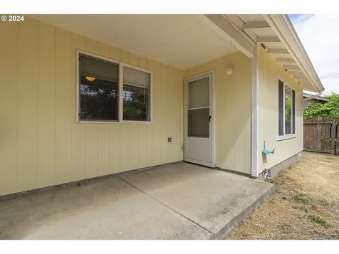 3282 Rockingham Court Ne Salem OR 97301