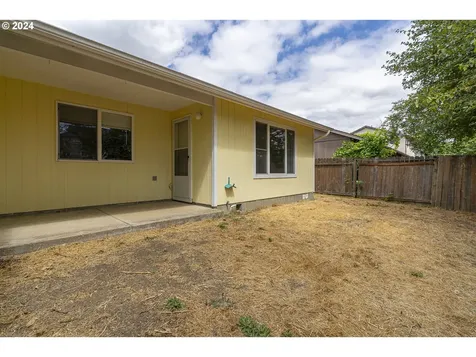 3282 Rockingham Court Ne Salem OR 97301