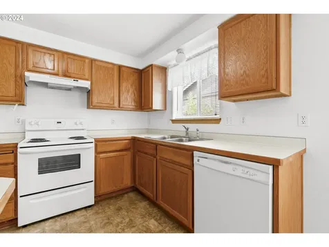 3282 Rockingham Court Ne Salem OR 97301