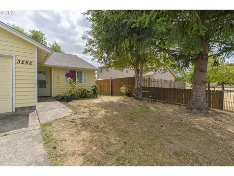 3282 Rockingham Court Ne Salem OR 97301