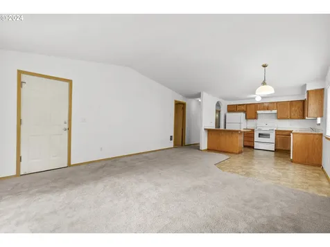 3282 Rockingham Court Ne Salem OR 97301