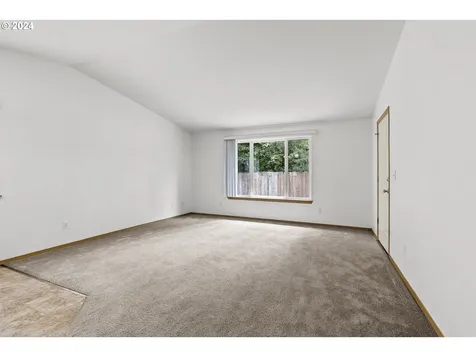 3282 Rockingham Court Ne Salem OR 97301