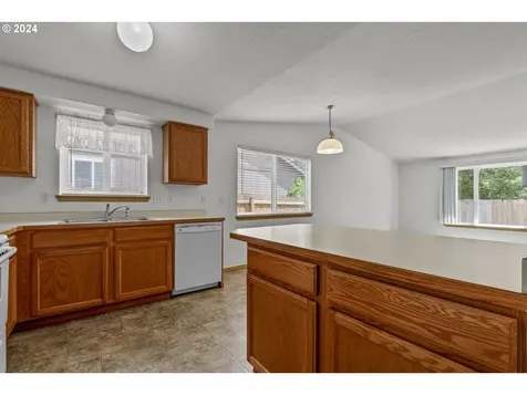 3282 Rockingham Court Ne Salem OR 97301