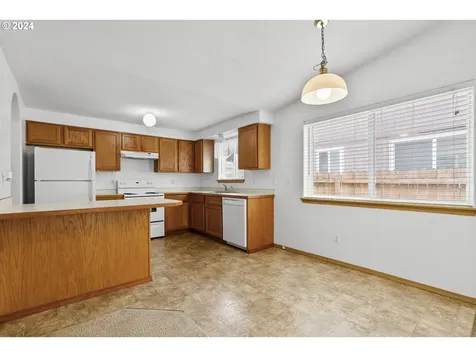 3282 Rockingham Court Ne Salem OR 97301
