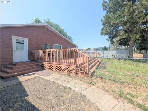 2405 May Lane La Grande OR 97850