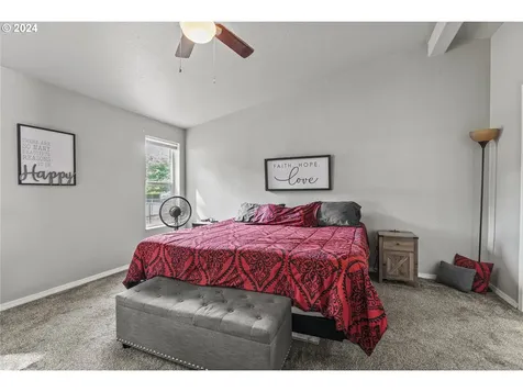 916 H Street Vader WA 98593