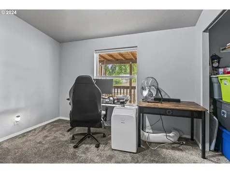 916 H Street Vader WA 98593