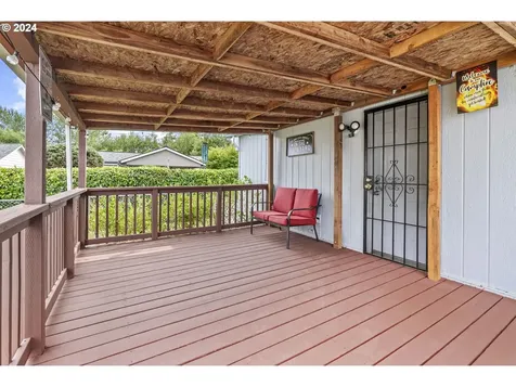 916 H Street Vader WA 98593