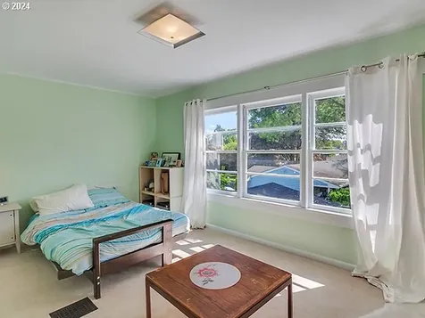 2526 NE 27th Avenue Portland OR 97212