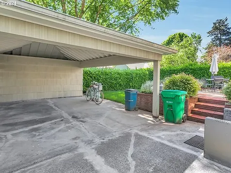 2526 NE 27th Avenue Portland OR 97212