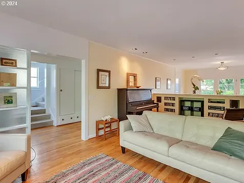 2526 NE 27th Avenue Portland OR 97212