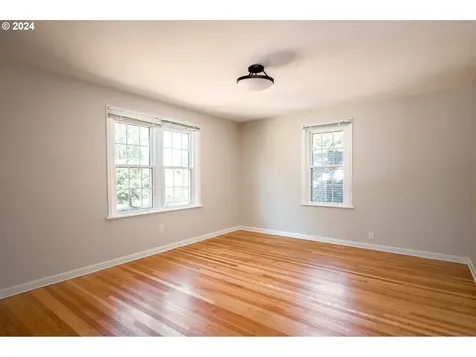 6146 N Michigan Avenue Portland OR 97217