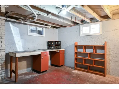 6146 N Michigan Avenue Portland OR 97217