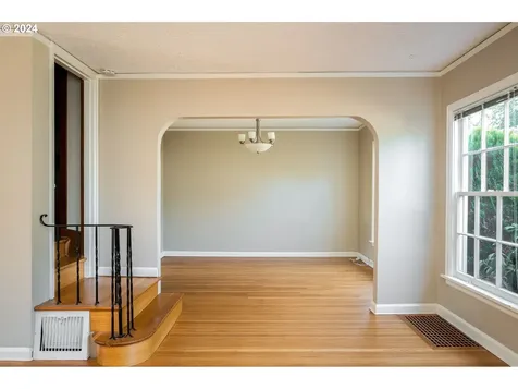 6146 N Michigan Avenue Portland OR 97217