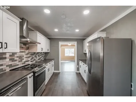1543 Salem Avenue SE Albany OR 97321
