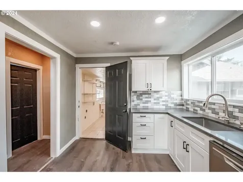 1543 Salem Avenue SE Albany OR 97321