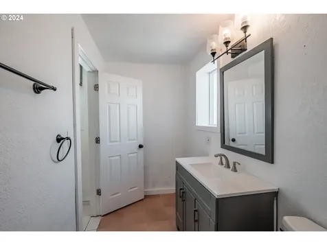 1543 Salem Avenue SE Albany OR 97321