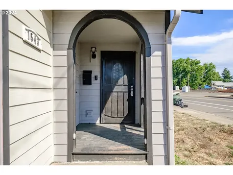 1543 Salem Avenue SE Albany OR 97321