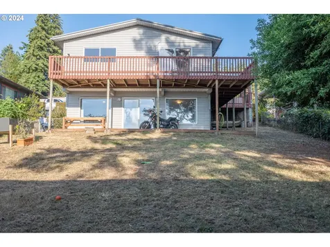1265 N Henry Street Coquille OR 97423
