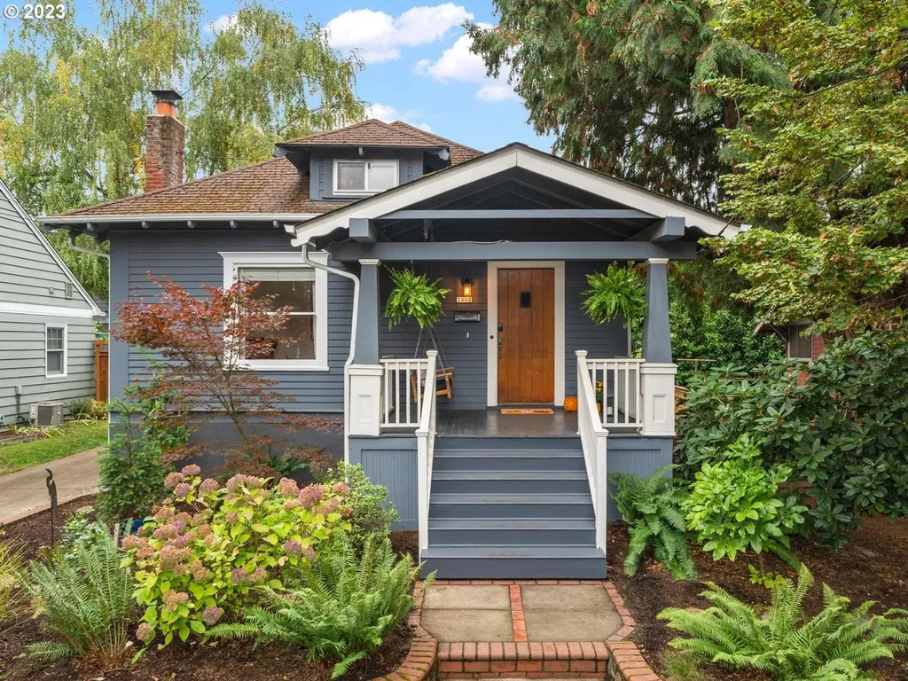 3012 Ne Hoyt Street Portland OR 97232
